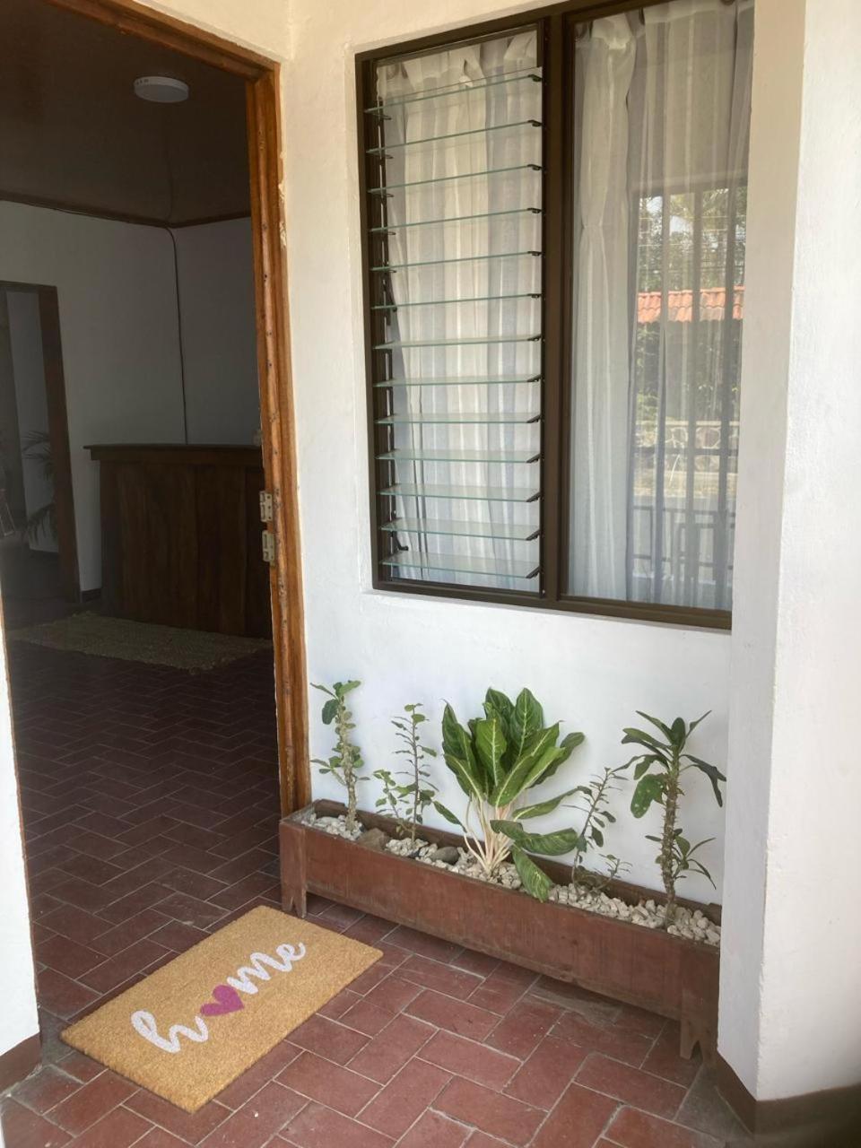 Hostel Casa Mar Liberia Exterior photo
